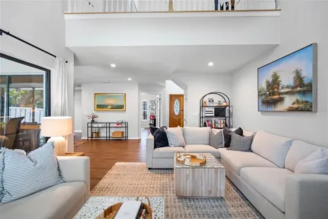 1092 Sanabel Court NE St Petersburg FL 33702