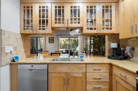 1092 Sanabel Court NE St Petersburg FL 33702