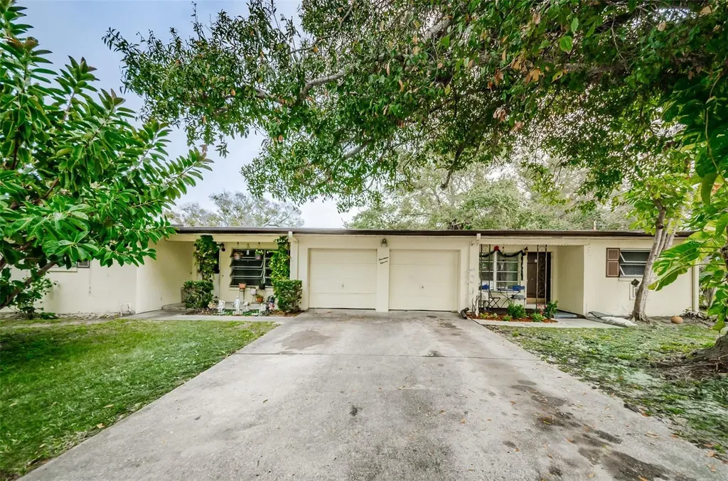 1411 Kennywood Drive Largo FL 33770