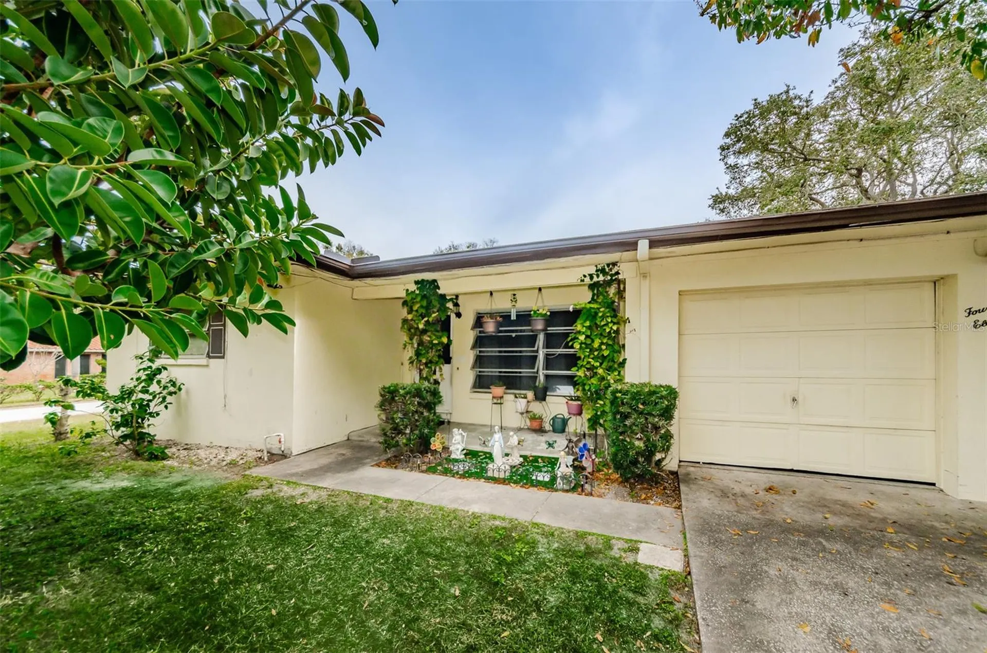 1411 Kennywood Drive Largo FL 33770