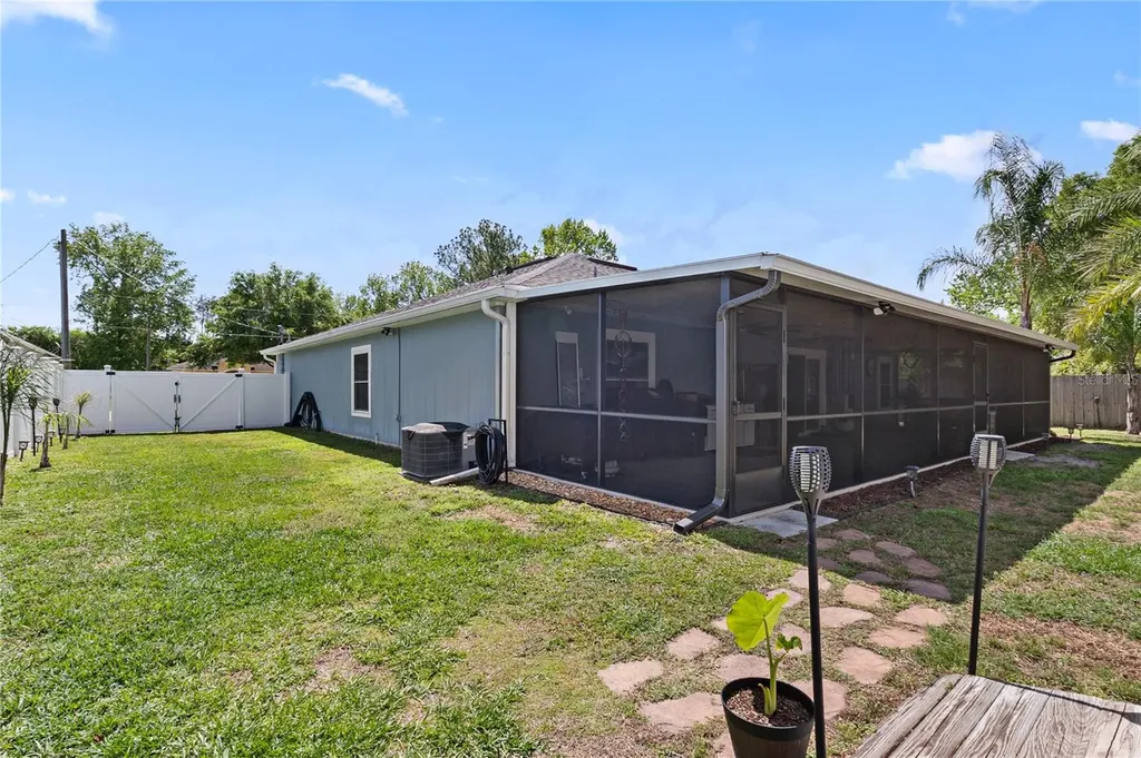 7 Ranbay Place Palm Coast FL 32164