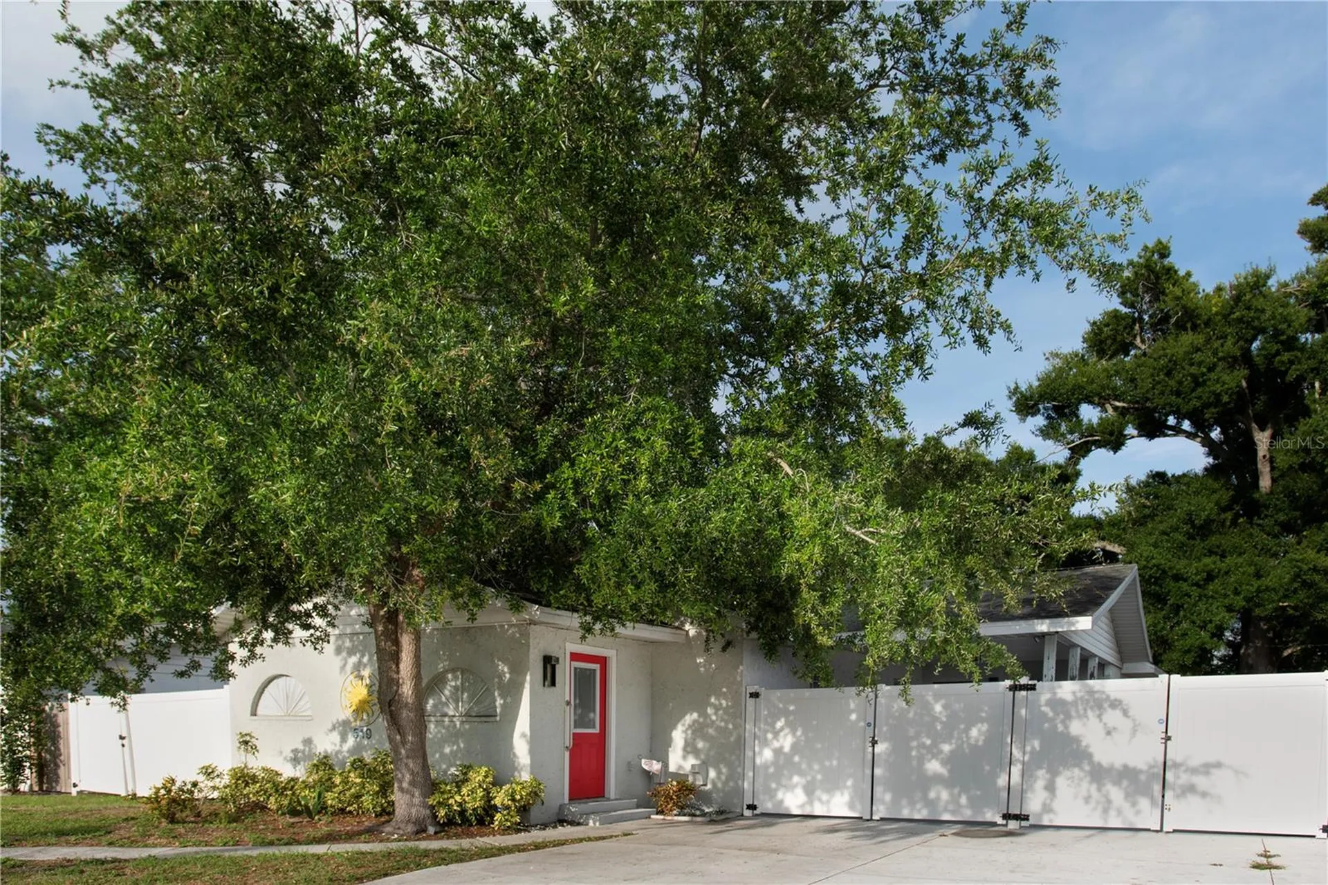 519 51st Street W Bradenton FL 34209