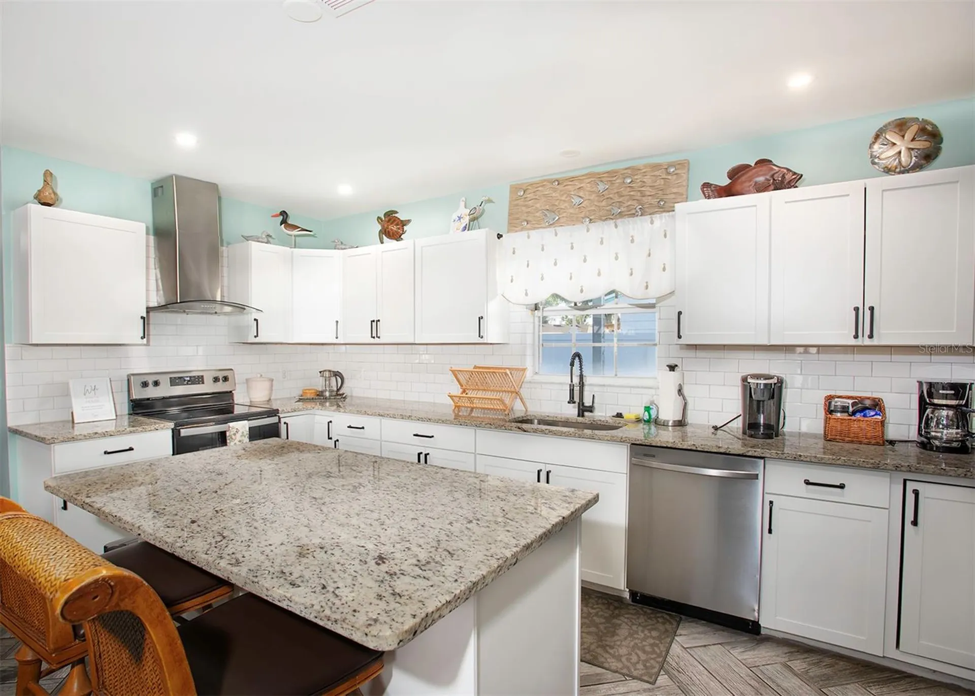 519 51st Street W Bradenton FL 34209