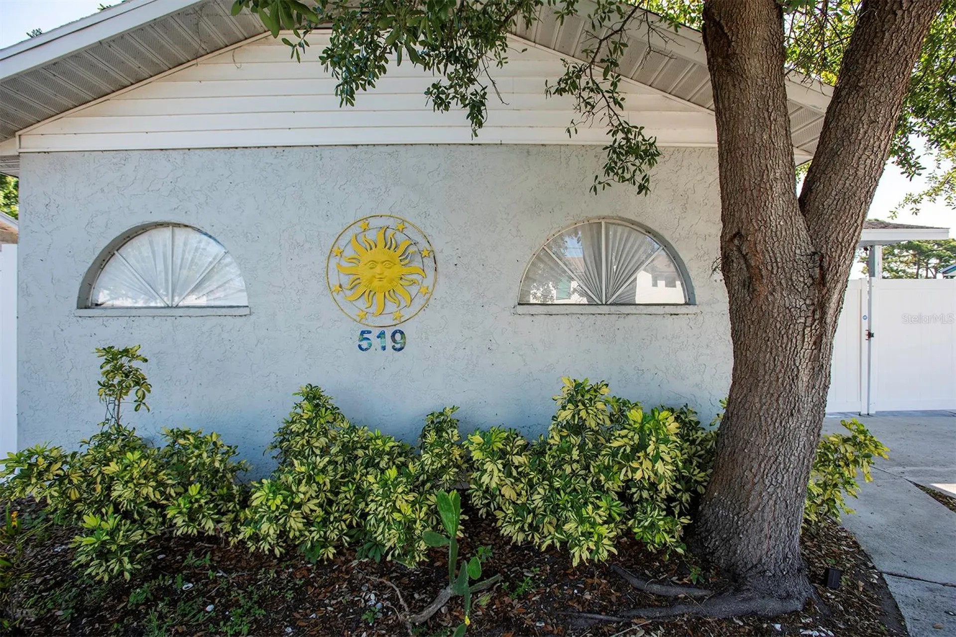519 51st Street W Bradenton FL 34209
