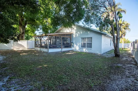 519 51st Street W Bradenton FL 34209