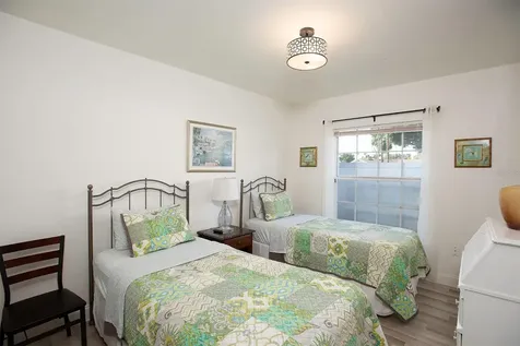 519 51st Street W Bradenton FL 34209
