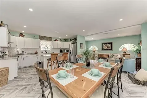 519 51st Street W Bradenton FL 34209