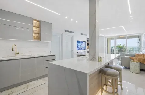 3409 Ave. Isla Verde Carolina PR 00979