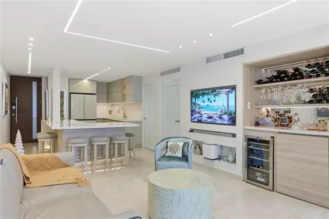 3409 Ave. Isla Verde Carolina PR 00979
