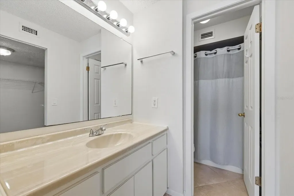 610 Island Way Clearwater Beach FL 33767