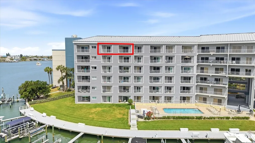 610 Island Way Clearwater Beach FL 33767