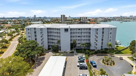 610 Island Way Clearwater Beach FL 33767