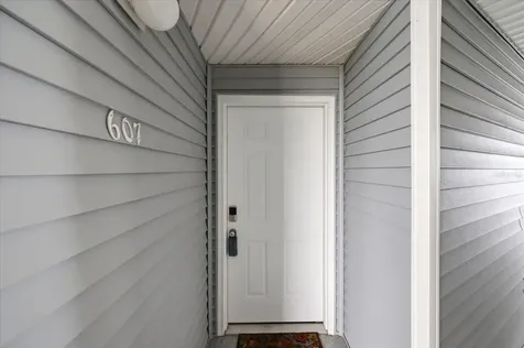 610 Island Way Clearwater Beach FL 33767