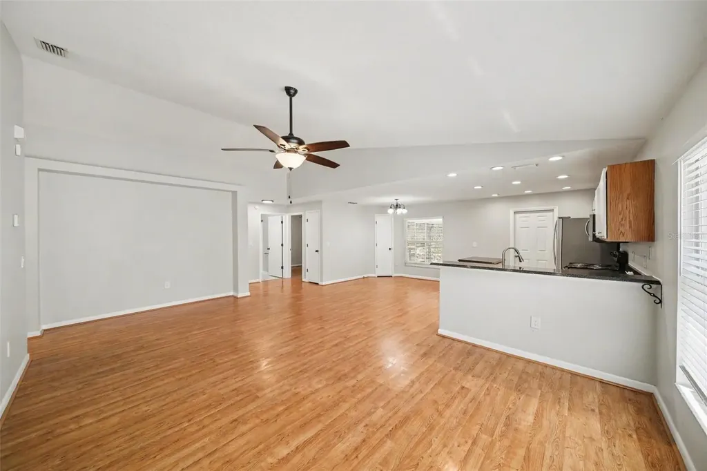 2424 Camden Oaks Place Valrico FL 33594