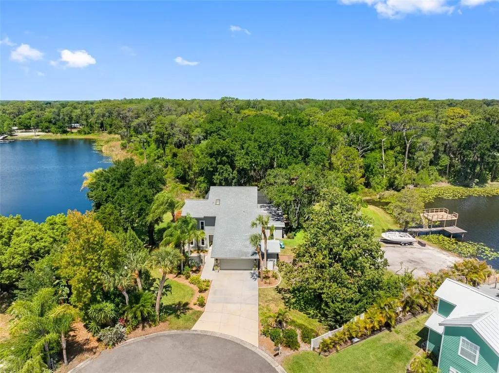 10209 Lake Grove Drive Odessa FL 33556