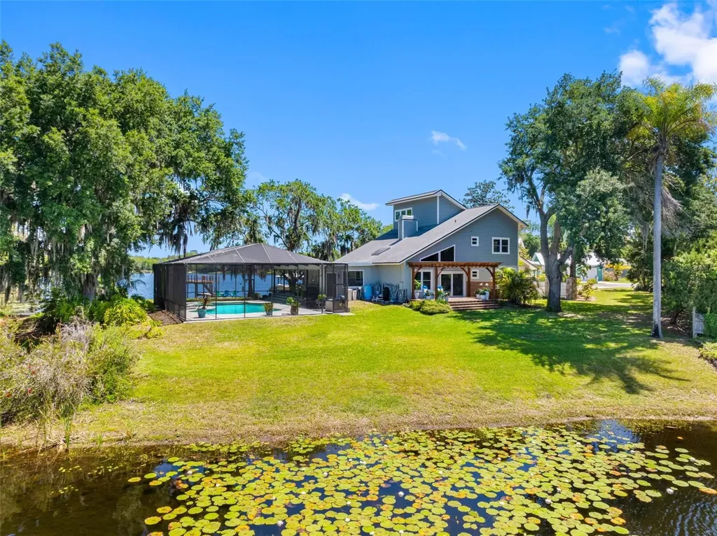 10209 Lake Grove Drive Odessa FL 33556
