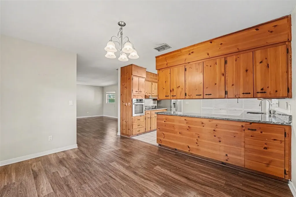 521 W Palmeden Drive Lakeland FL 33803