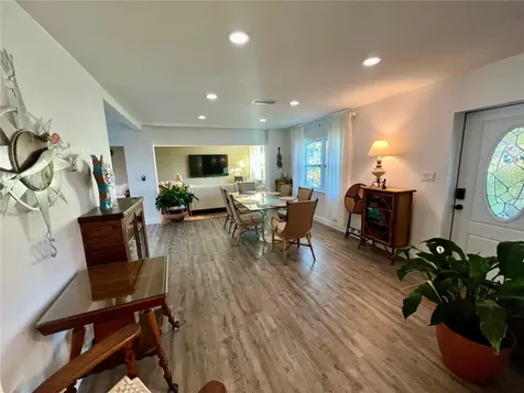 4620 7th Avenue W Bradenton FL 34209