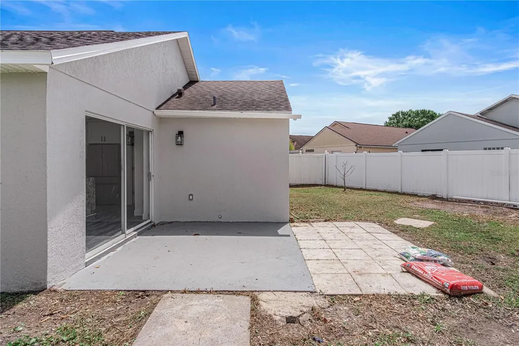 2402 Avalon Court Kissimmee FL 34743