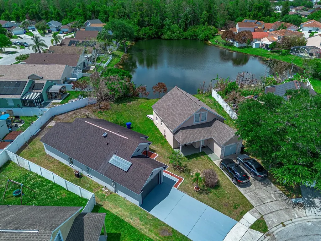 2402 Avalon Court Kissimmee FL 34743
