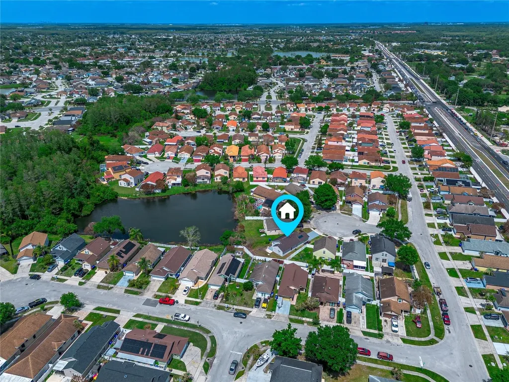 2402 Avalon Court Kissimmee FL 34743