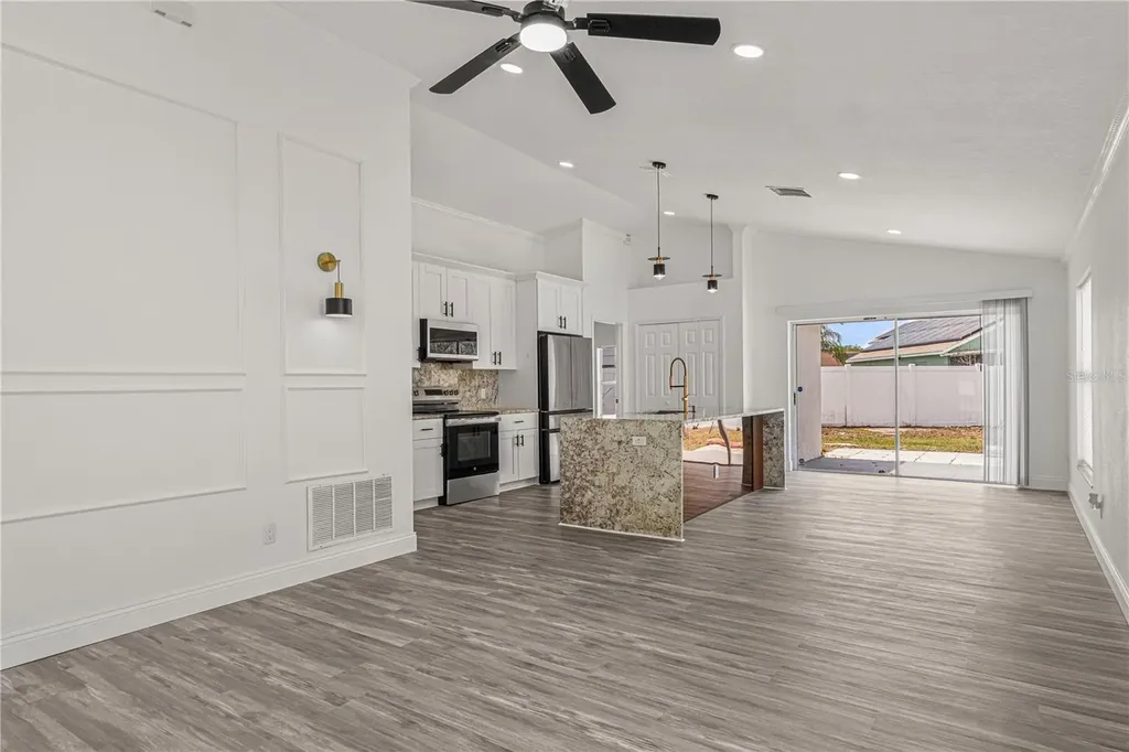 2402 Avalon Court Kissimmee FL 34743