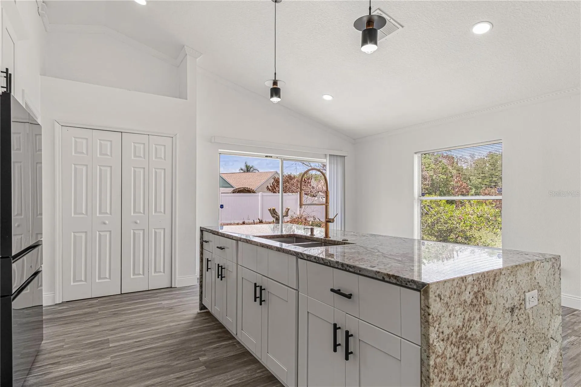 2402 Avalon Court Kissimmee FL 34743
