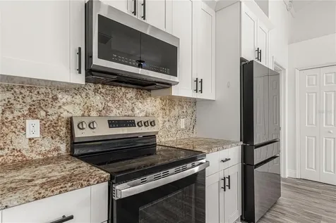 2402 Avalon Court Kissimmee FL 34743