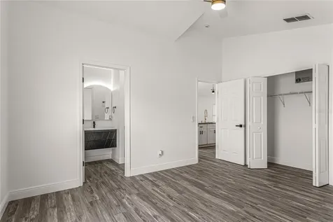 2402 Avalon Court Kissimmee FL 34743