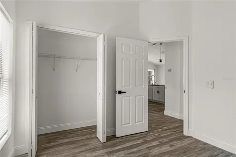 2402 Avalon Court Kissimmee FL 34743