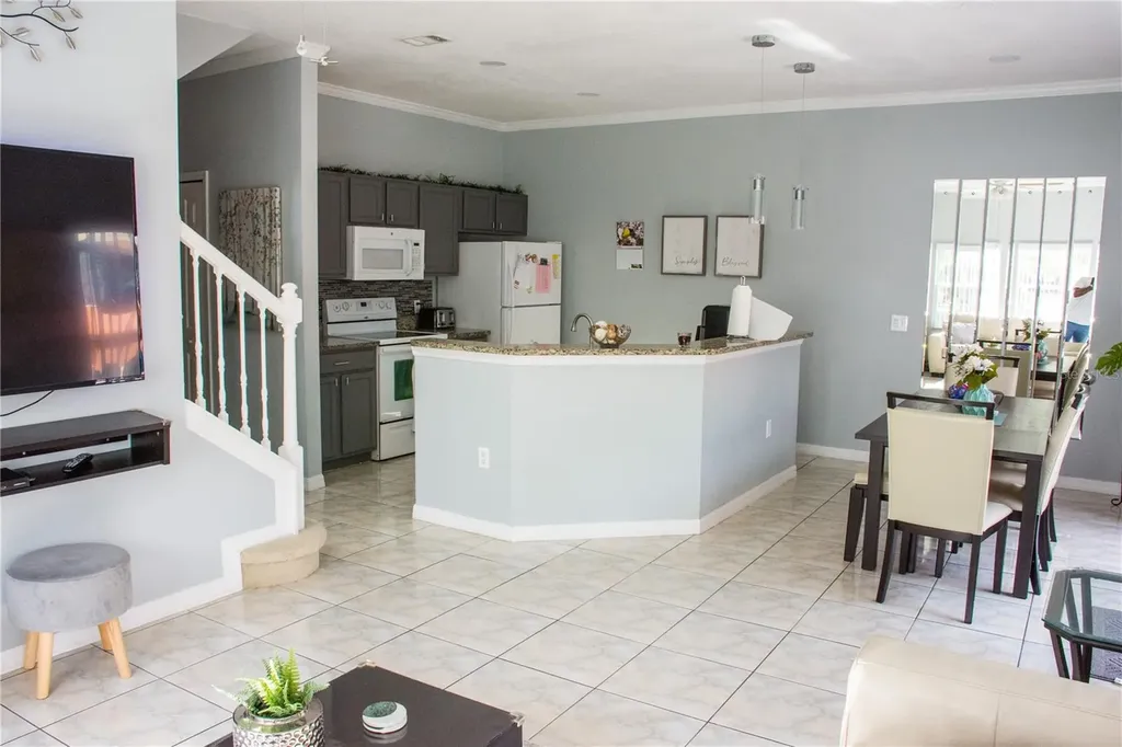 4720 Vero Beach Place Kissimmee FL 34746