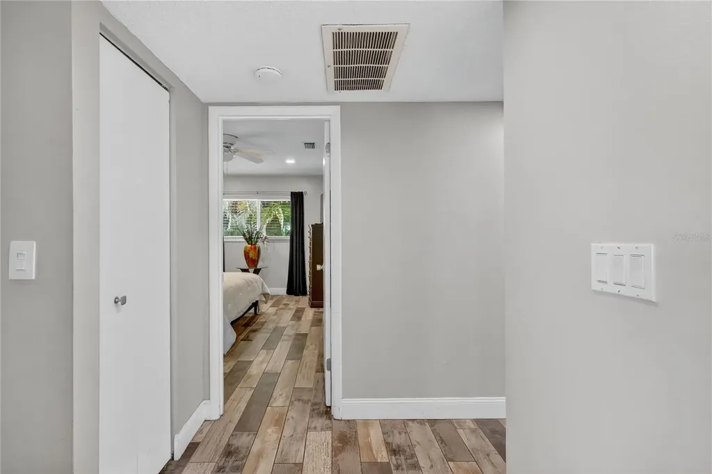 1884 Southpointe Drive Sarasota FL 34231