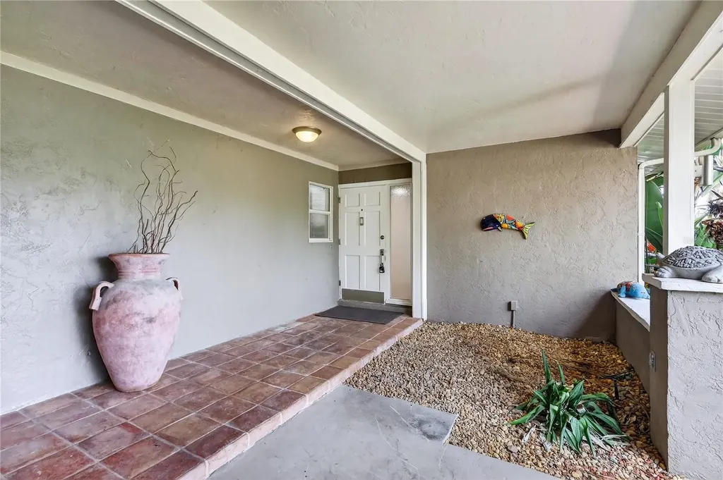 1884 Southpointe Drive Sarasota FL 34231
