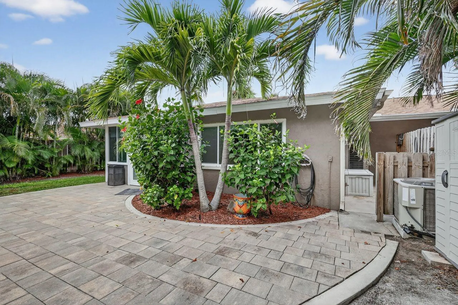 1884 Southpointe Drive Sarasota FL 34231