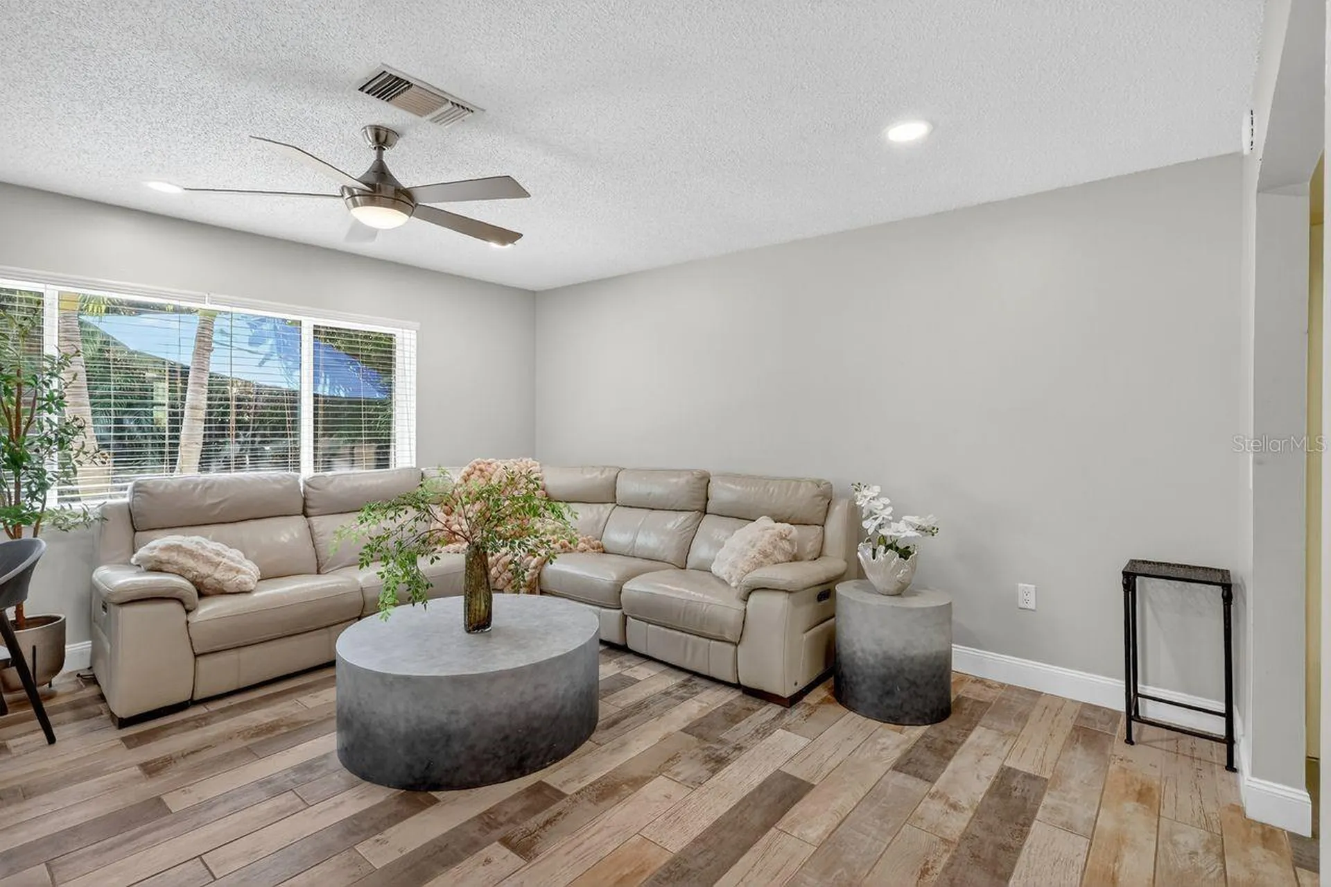1884 Southpointe Drive Sarasota FL 34231