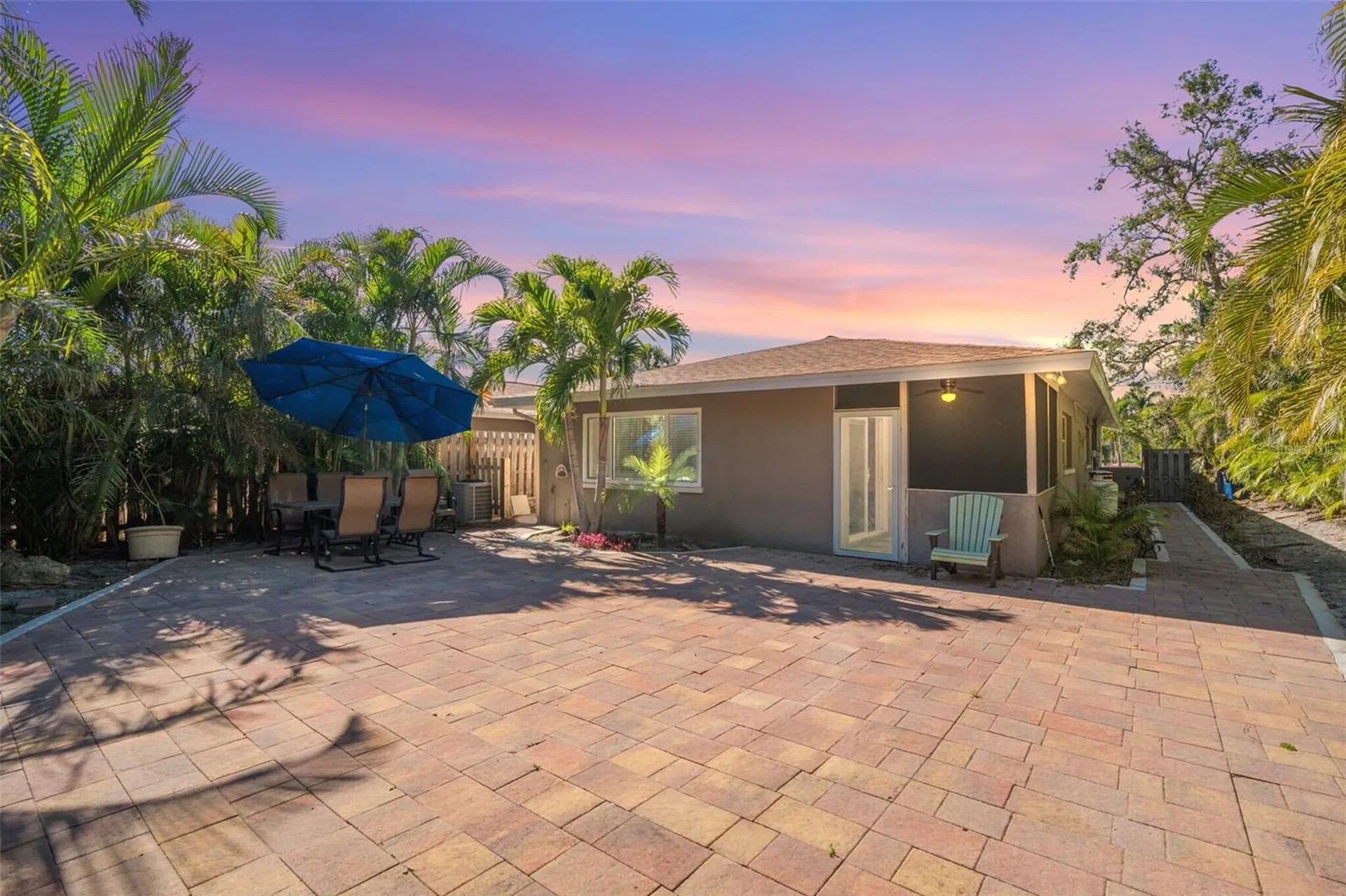 1884 Southpointe Drive Sarasota FL 34231