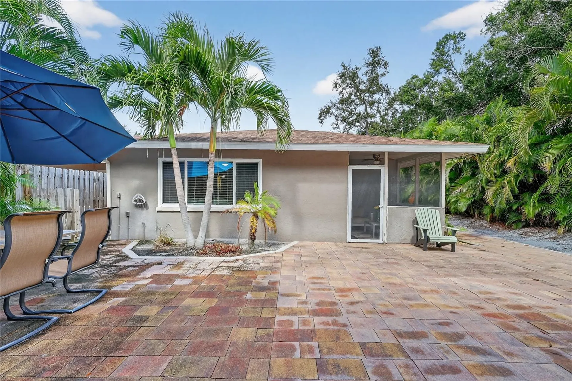 1884 Southpointe Drive Sarasota FL 34231