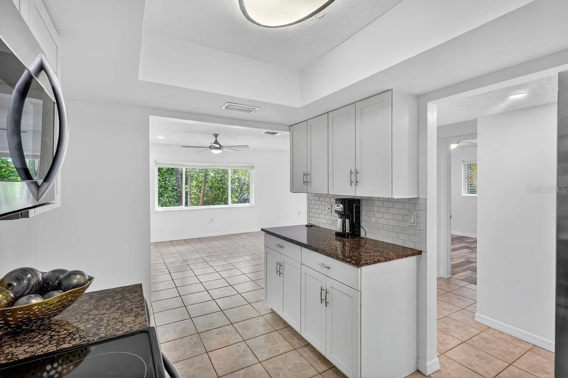 1884 Southpointe Drive Sarasota FL 34231