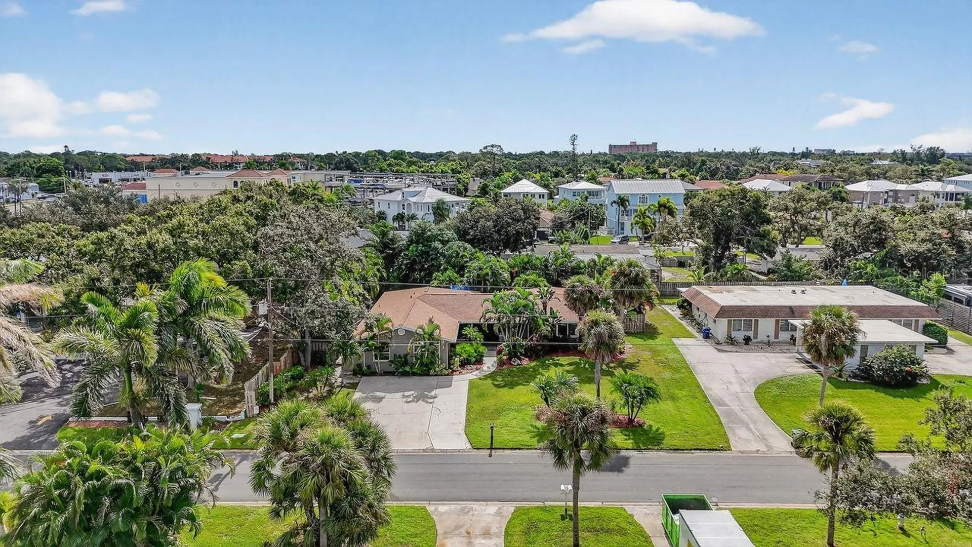 1884 Southpointe Drive Sarasota FL 34231
