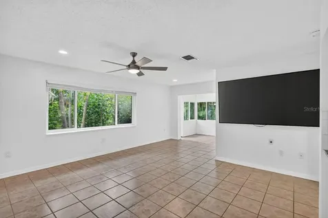 1884 Southpointe Drive Sarasota FL 34231