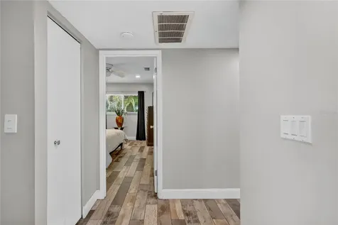 1884 Southpointe Drive Sarasota FL 34231