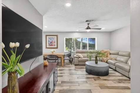 1884 Southpointe Drive Sarasota FL 34231