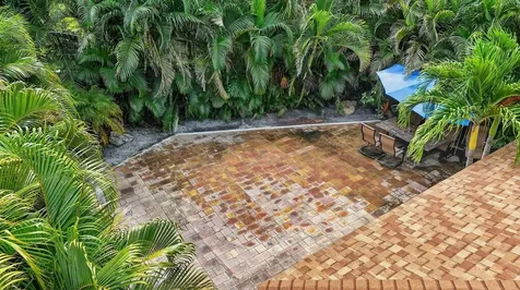 1884 Southpointe Drive Sarasota FL 34231