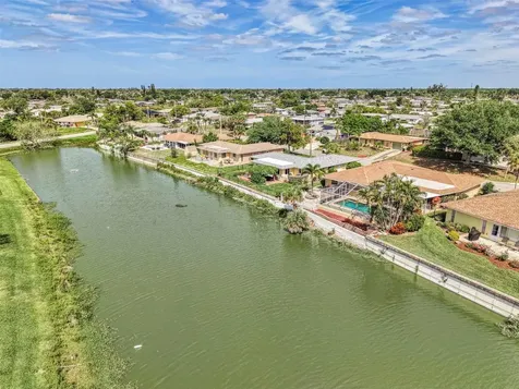 1290 Lakeside Drive Venice FL 34293