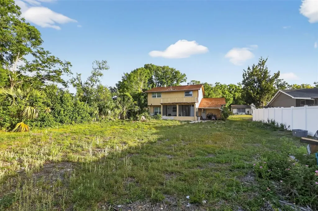 7614 Palmbrook Drive Tampa FL 33615