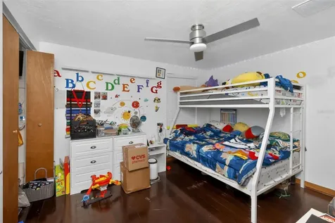 7614 Palmbrook Drive Tampa FL 33615