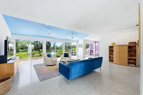 2940 Bougainvillea Street Sarasota FL 34239