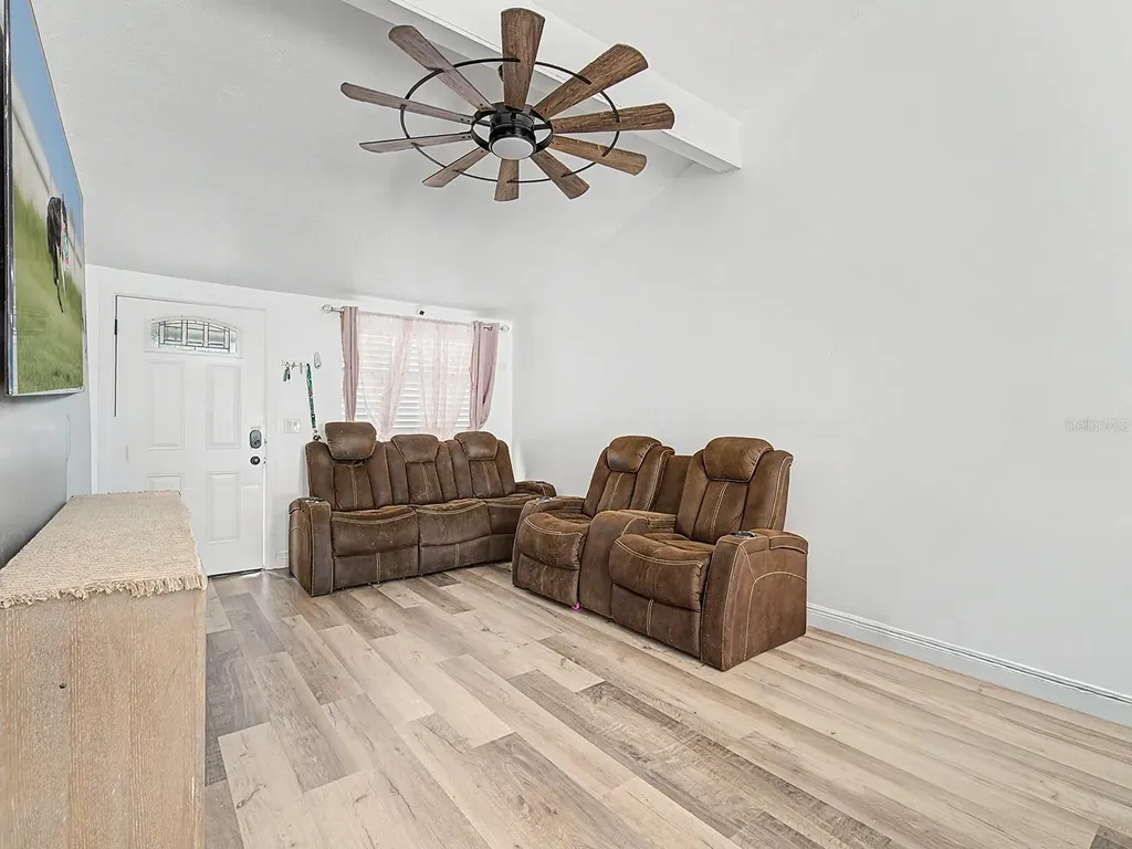 8304 Dasa Place Tampa FL 33615