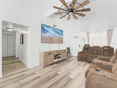 8304 Dasa Place Tampa FL 33615