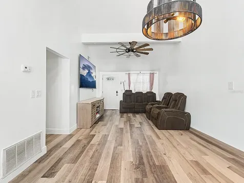 8304 Dasa Place Tampa FL 33615